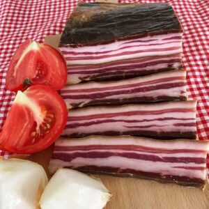 Domaća slanina - suhomesnati proizvod od svinjskog mesa - cena po kilogramu
